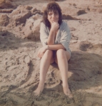 madre en la playa